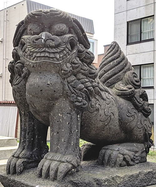 札幌諏訪神社の狛犬